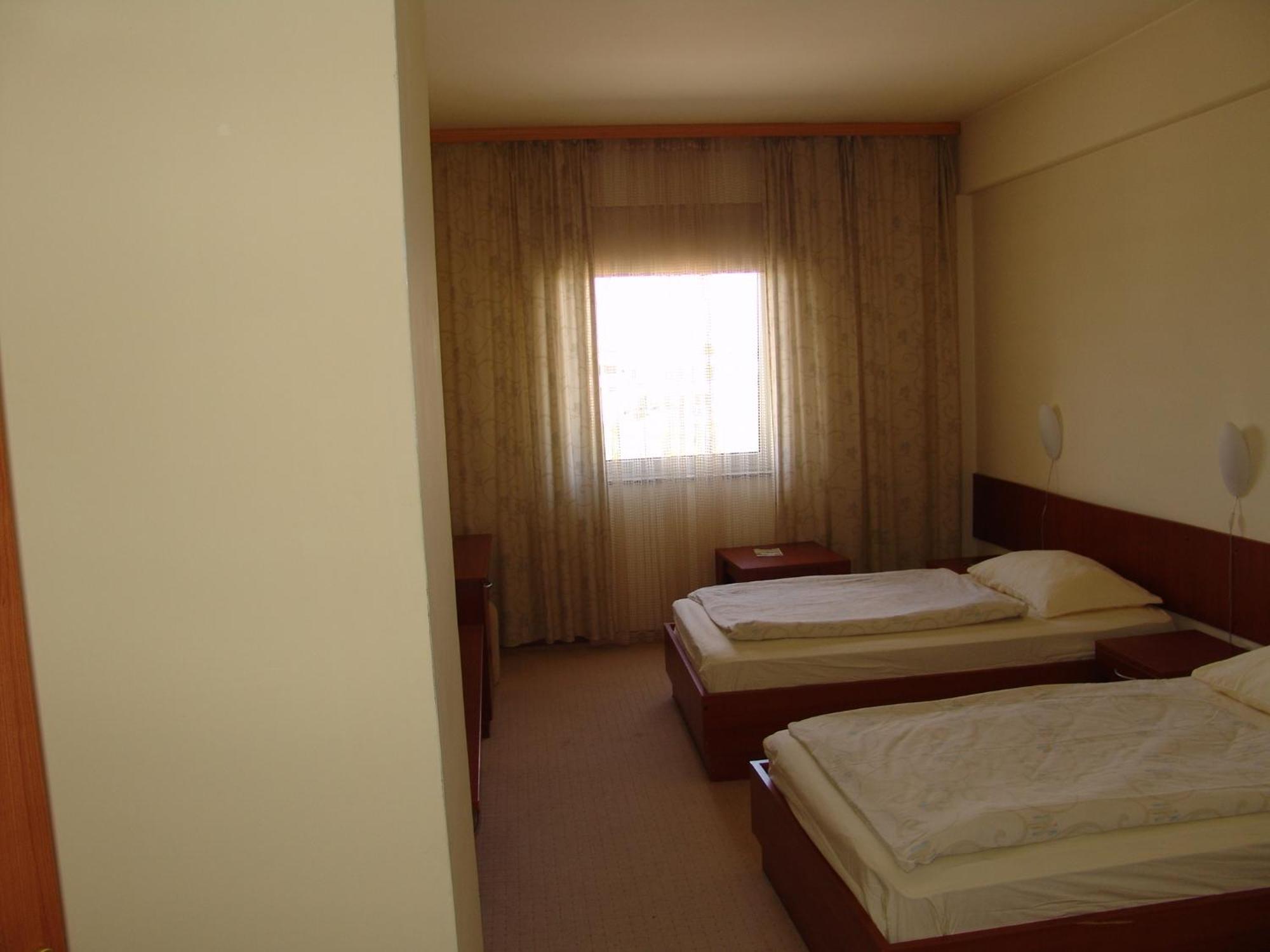 Hotel Zovko Slavonski Brod Exteriör bild